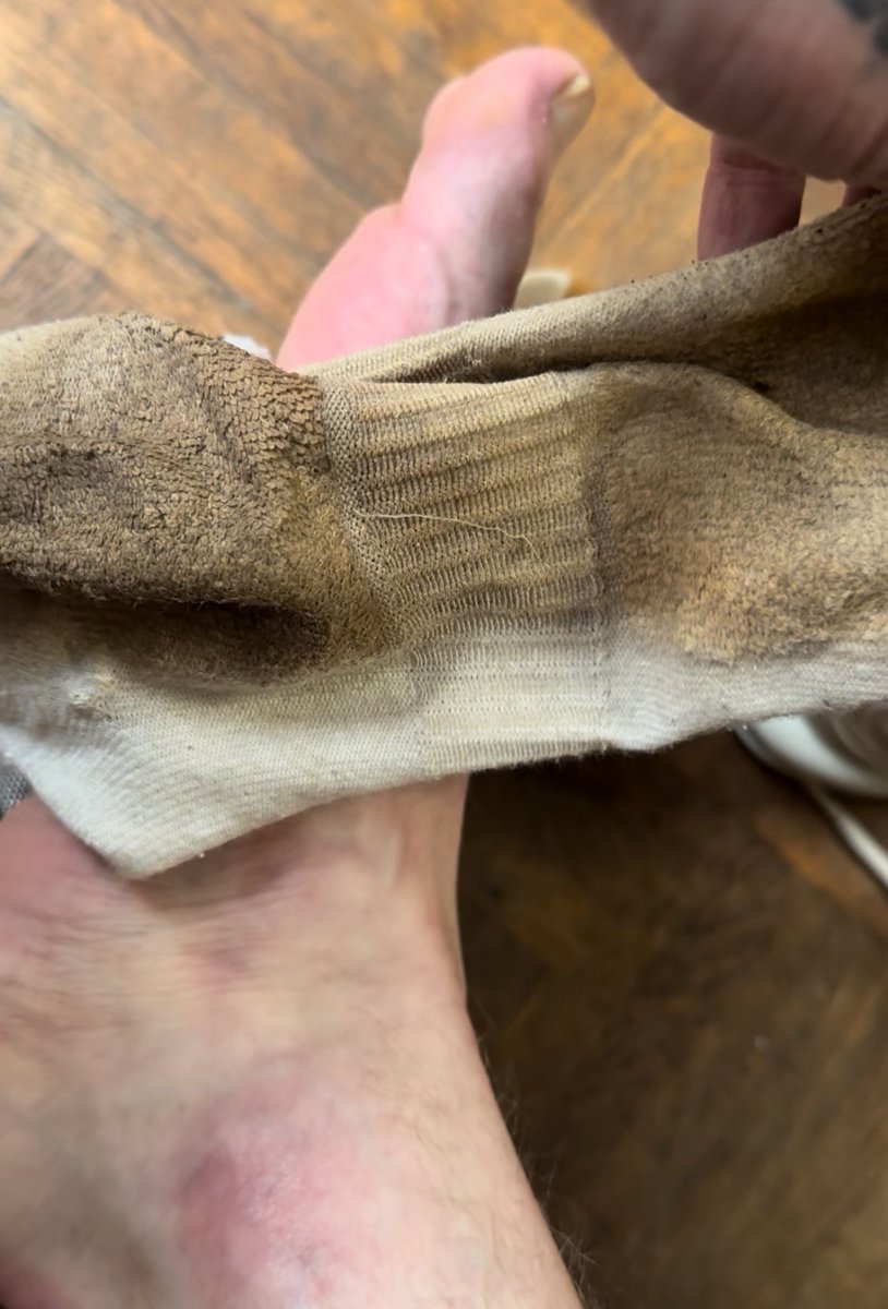 _alphastink's tweet photo. Still goin strong. Day 18. #smellysocks #sockfetish #feet #smelly #socks #wornsocks #whitesock #stinkysocks #chav #alpha https://t.co/AJNh7DdPDe