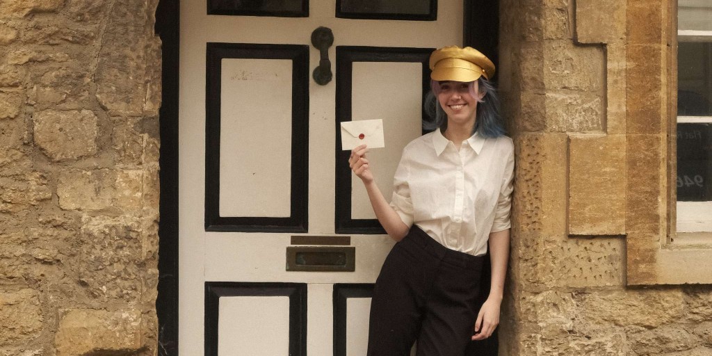 This year’s Garden Play, produced, staged and performed by students, will be an adaptation of Terry Pratchett’s classic Discworld novel Going Postal. The performance dates of Going Postal at Oriel College are 12, 13 and 14 June, and performances start at 7.15pm