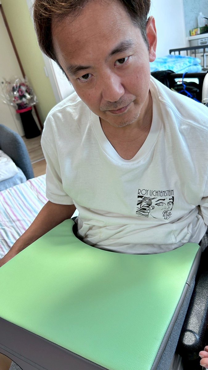 InformationHug's tweet photo. 「最近の転倒事情』
たか半世紀されど50

六回こけた。その中で足の指骨折，左頭部のたんこぶ
自律神経のみだれ

どれをとても何かがおかしい。余裕でできていたことが今は出きん
俺1人のことじゃない周りにある人たちを巻き込で関わった人に迷惑をかける
#脊髄小脳変性症
#特定疾患
#さくちゃんねるず https://t.co/SlEWSOWViW