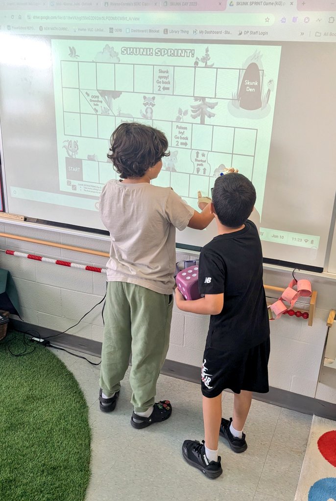JRiversoCorreia's tweet photo. We're having lots of fun “skunking” around in room 201 @AngelaMericiDP this morning 🦨🦨🦨

THANKS @DP_math for these SKUNK-TACULAR activities #MathDoesntStink 🦨🦨🦨

#DpSkunkDay2025 🦨 https://t.co/v59TlTIrv2