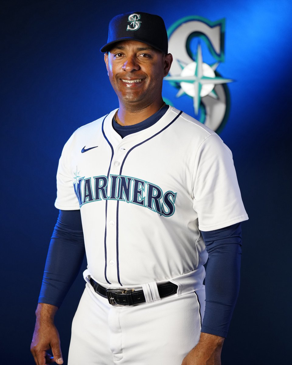 Mariners's tweet photo. Happy birthday to bullpen catcher, Fleming Báez! 🥳🎉 https://t.co/VlupO6qH7p