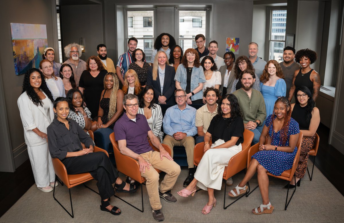 📢 DREAM JOB ALERT: @blockclubchi is hiring an Investigative Editor to help lead our award-winning investigative team, The Watch.

Deadline: 6/27 Learn how to apply here: blockclubchicago.org/were-hiring-in…
