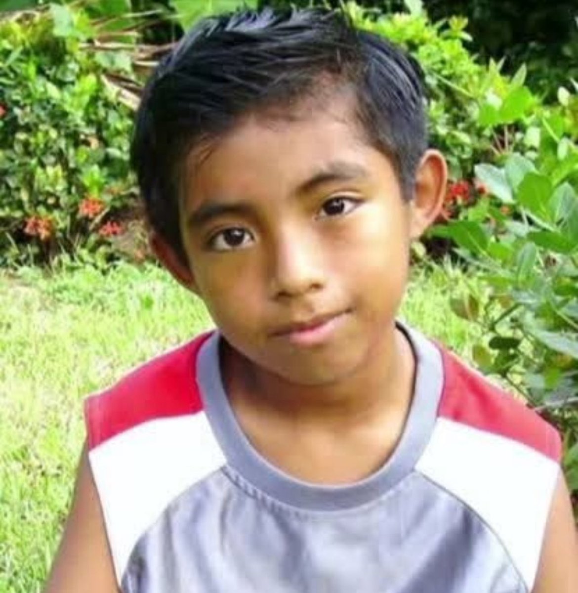 Cuando suben sus fotos de morrillos y no se si darles me divierte o una Beca en el cajero de <a href="/banamex/">Banamex</a>