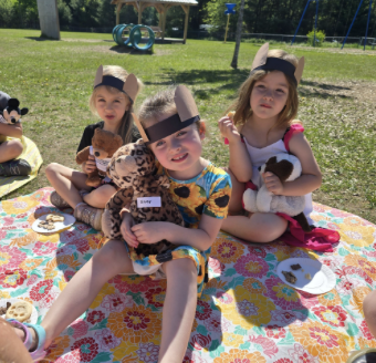 To conclude their unit on bears, Mrs. Robie’s PreK class at China Primary School celebrated with a whimsical Teddy Bears’ Picnic. #WeAreRSU18 #CPSdragons
cps.rsu18.org/2025/06/10/ted…