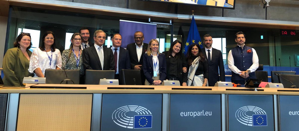 🇮🇳🇪🇺 Un après-midi riche en idées et en échanges au Parlement européen.
Souverainistes indiens et européens partagent bien plus que des intérêts : une même vision civilisationnelle, fondée sur le renouveau culturel, la souveraineté technologique et la défense des frontières.
👉