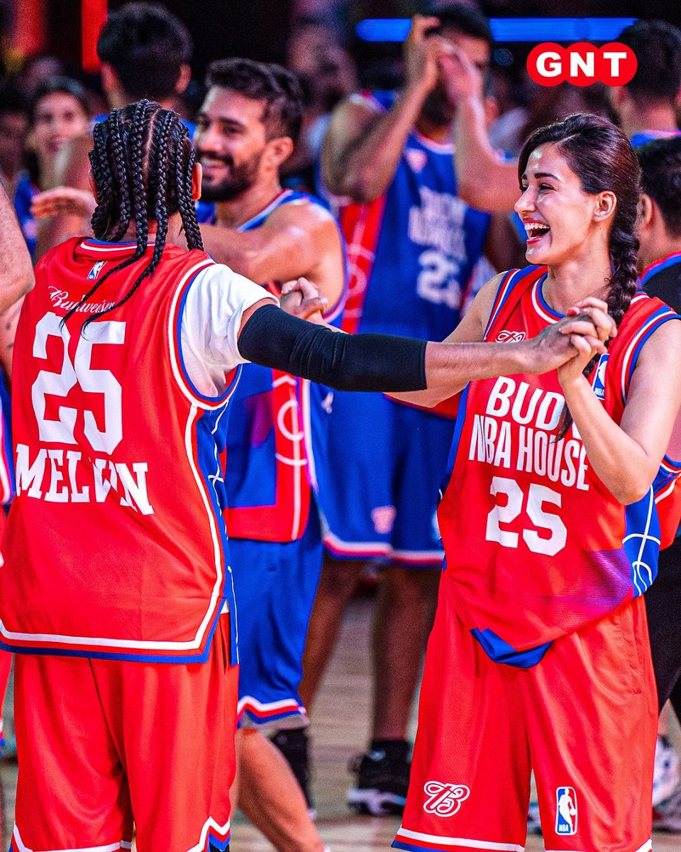 GoodNewsToday's tweet image. स्टार पॉवर और बास्केटबॉल का धमाकेदार मेल। मुंबई में BUDX NBA House के पहले दिन दिशा पटानी, बादशाह और हनुमानकाइंड ने जबरदस्त परफॉर्मेंस और सेलेब शोडाउन से माहौल को कर दिया पूरी तरह 

 #BUDXNBAHouse #NBAIndia #MumbaiVibes #DishaPatani #Badshah #Hanumankind

 [ BUDXNBA House, NBA