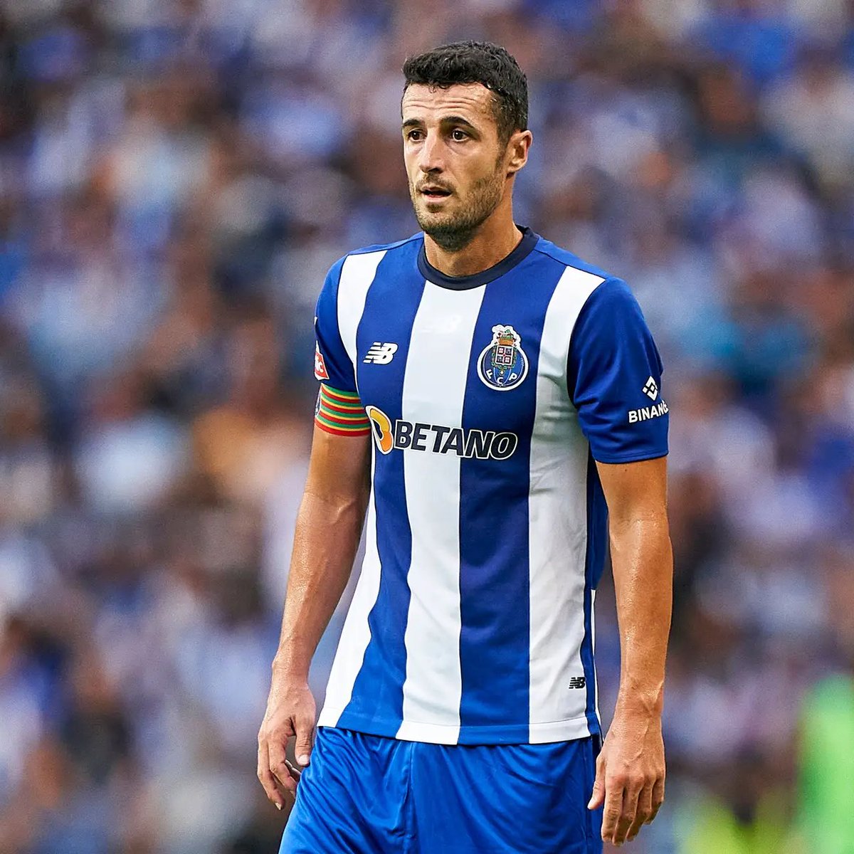 Sou_o_Seboso's tweet photo. 3️⃣ Iván Marcano (Porto)
Zagueiro experiente de 37 anos, com 31 gols pelo clube, planeja concluir o ciclo no Mundial. https://t.co/JXMNNC1nLd