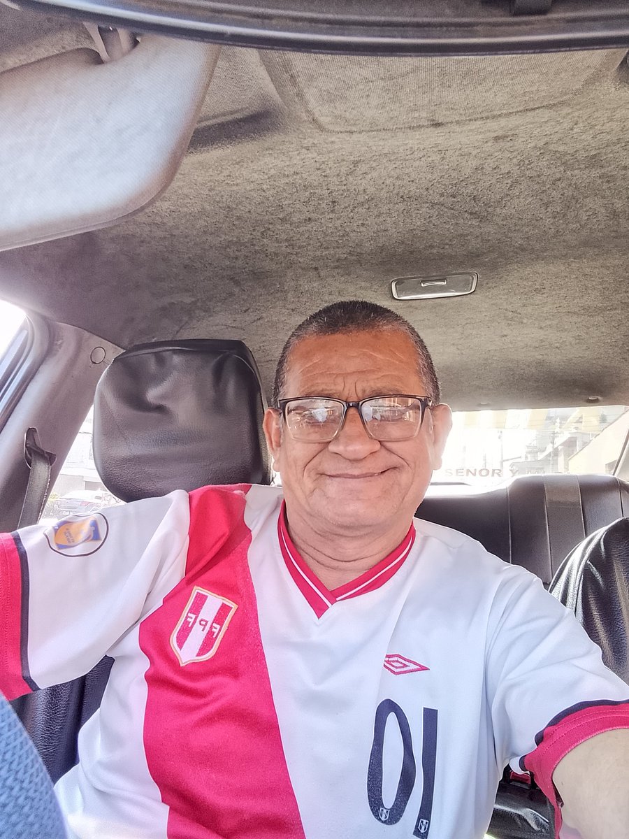 JaimeBa41954990's tweet photo. Vamos Perú a ganar #ArrribaPeru @ShanquiDe #TeAmoPeru #JuntosHastaElFinal https://t.co/YTw6WxYg3w
