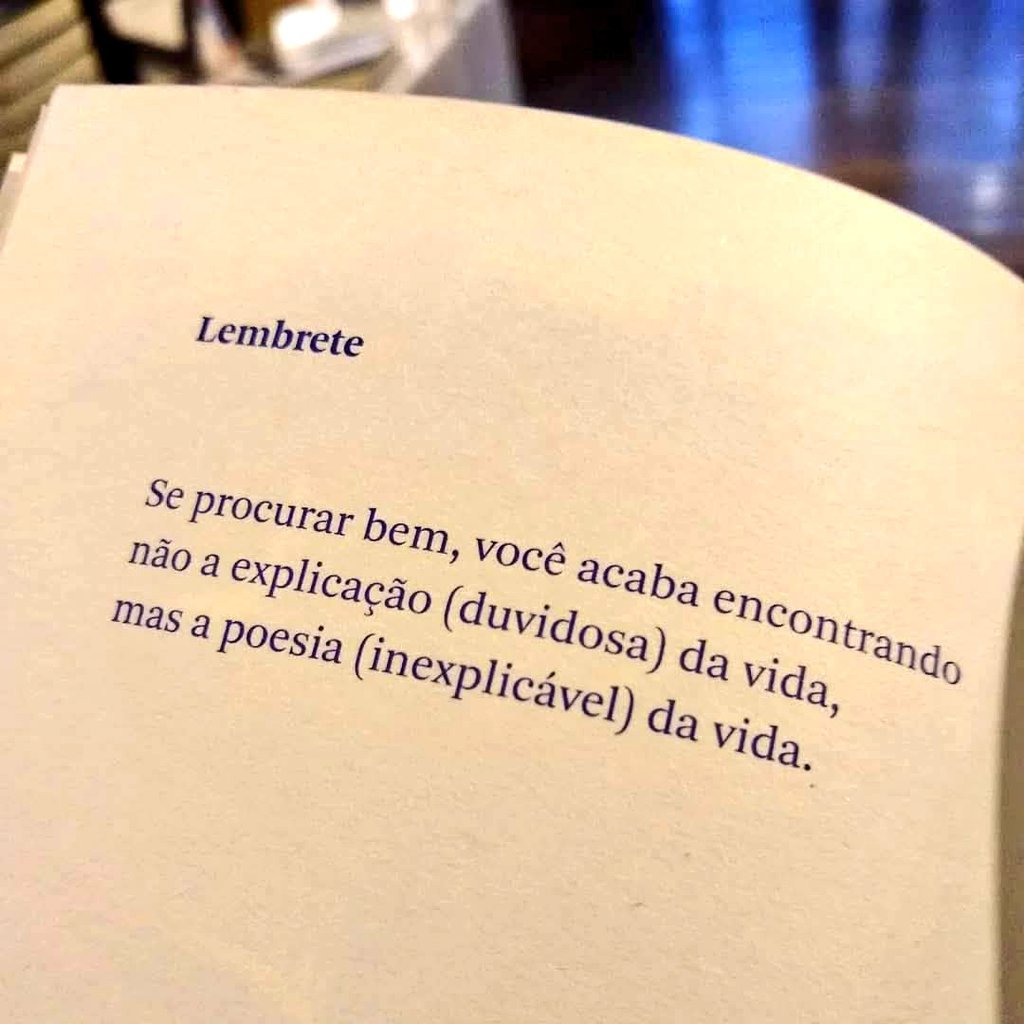 Carlos Drummond de Andrade! ❤️

Poema do livro "Declaração de amor: canção de namorados", publicado pela <a href="/cialetras/">Companhia das Letras</a>