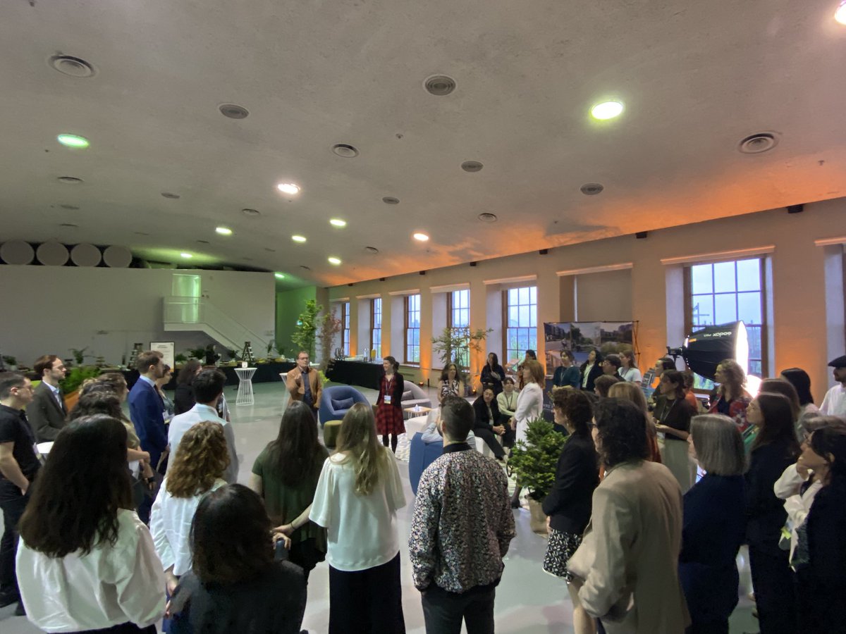 L’équipe de Vivre en Ville est fin prête pour le Rendez-vous Collectivités viables. La thématique cette année: sobriété territoriale. #RVCV2025