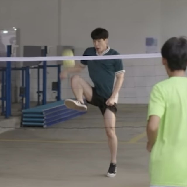 ywxdawn's tweet photo. แล้วถกขากางเกงเตะตะกร้อคือถูกต้องมาก😂
55555555555555555555555555555555

#ดอกนีออนรอรัก
#warwanarat ; @warwanarat https://t.co/mT38w9hfVV