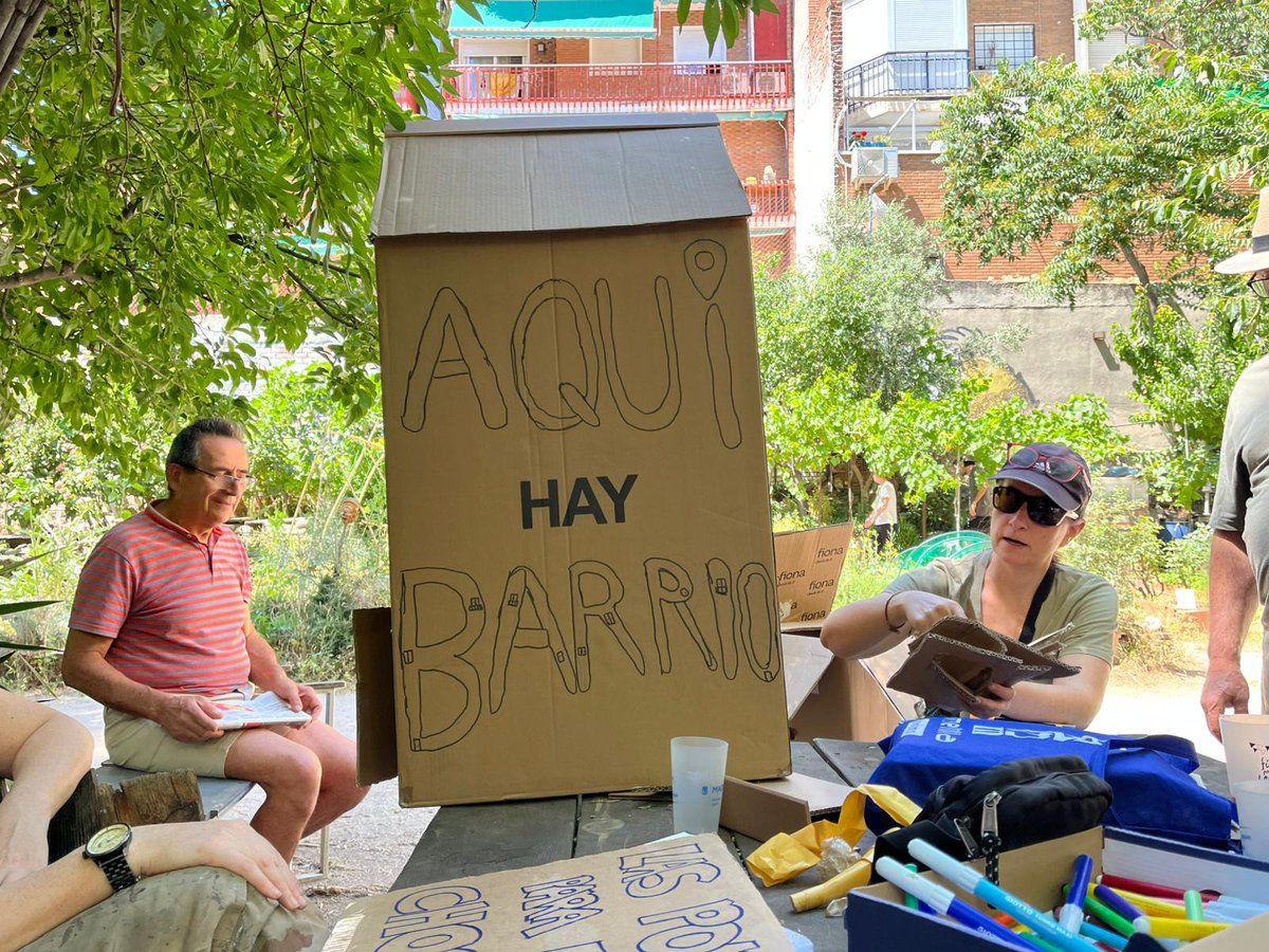 xLavapiés (@xlavapies) on Twitter photo Este sábado, edición 7 del Picnic del Barrio en <a href="/museoreinasofia/">Museo Reina Sofía</a> , organizado por la red de colectivos de Lavapiés <a href="/MuseoSituado/">MuseoSituado</a> Jornada festivo-reivindicativa, con entrada libre, con la lucha por la vivienda como uno de los ejes destacados de este año xlavapies.com/agenda-de-ocio… Este sábado, edición 7 del Picnic del Barrio en <a href="/museoreinasofia/">Museo Reina Sofía</a> , organizado por la red de colectivos de Lavapiés <a href="/MuseoSituado/">MuseoSituado</a> Jornada festivo-reivindicativa, con entrada libre, con la lucha por la vivienda como uno de los ejes destacados de este año xlavapies.com/agenda-de-ocio…