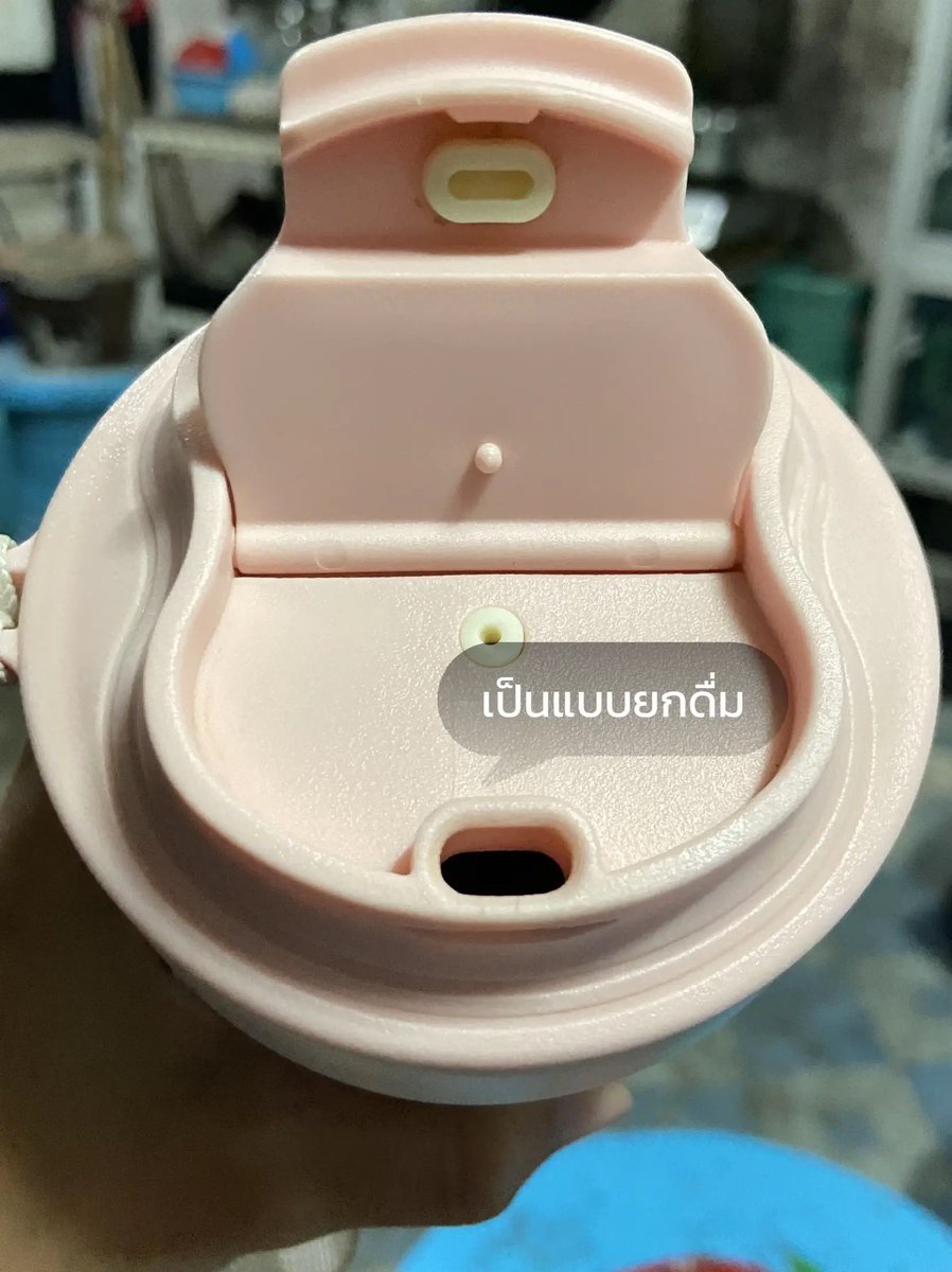 im__seraa's tweet photo. ของมันต้องมี! กระบอกน้ำ CIVAGO (13oz)  ☕️ ไม่มีกลิ่นเหล็กเลย ใส่กาแฟหรือชา รสชาติยังดีเหมือนเดิม 🧊 น้ำเย็นก็เอาอยู่ ใส่เช้า-เย็นยังมีไอน้ำเกาะ! 🔥 น้ำร้อนก็ยังอุ่นได้นานหลายชม.  🌷ใครกำลังมองหากระบอกน้ำดี ๆ ใช้ได้ทุกวัน แนะนำเลย! 📌พิกัด : https://t.co/9O3JUnNApq https://t.co/wPRi1GiVGm