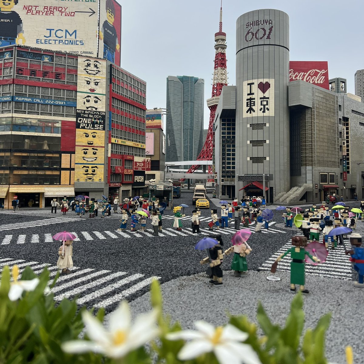 HYMARVELOUS's tweet photo. レゴ可愛いすぎた🩷
#バナナを見るとテンションあげ🍌 https://t.co/zeKs4ApVPf