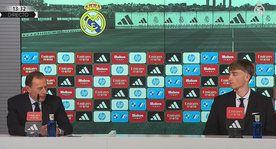 بوتراغينيو : لقد تحقق حلمك بأن تصبح لاعباً في ريال مدريد. نرحب بك جميعاً ونتمنى لك كل التوفيق في هذه المغامرة.

 أنت الآن فرد من عائلة ريال مدريد وسنبذل قصارى جهدنا لإسعادك معنا. أهلاً بك.