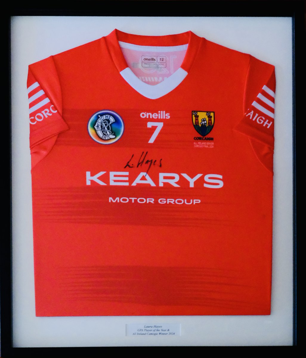 Laura Hayes has presented the jersey she wore in last year's All Ireland Senior Camogie Final to our club. The jersey worn by the GPA / PWC Player of The year will shortly be on display in the clubrooms!
Pic shows Sean O Farrell camogie chair, Laura Hayes &amp; GAA Chair Ed Galvin