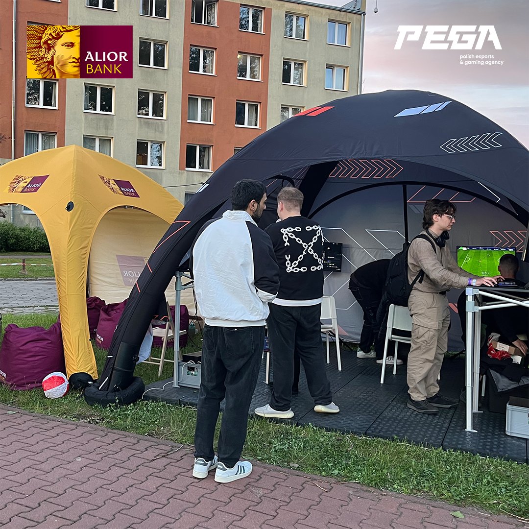 Zobaczcie, jak bawiliśmy się na Juwenaliach UŁ&amp;UMED. 📸 

Niesamowita frekwencja, wspaniałe widowisko i klimat, którego nie da się podrobić.🤩 

Dziękujemy wszystkim, którzy przyczynili się do tego sukcesu oraz tym, którzy bawili się pod sceną i na gamingowym stoisku