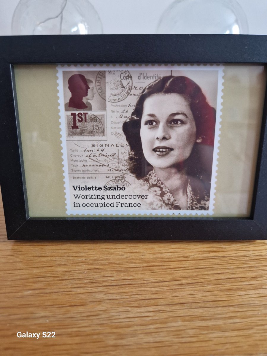 manwithhat61's tweet image. 