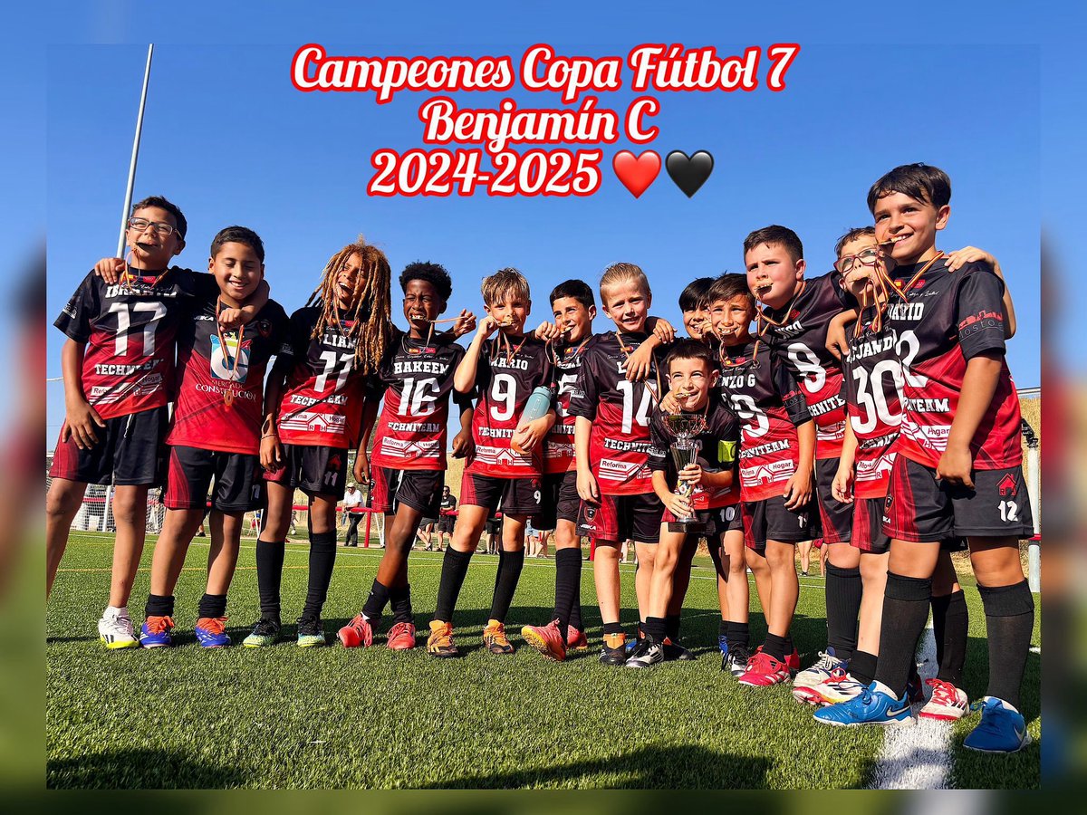 CTechniteam's tweet photo. 🎖️¡ENHORABUENA CAMPEONES! 🎖️

#aletechniteam❤️🖤 https://t.co/csxLaRcFNP