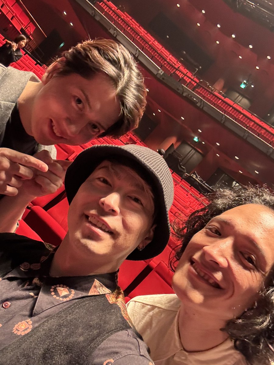 この2人にも会えた！！

ちょうど同じ時期に別の作品で出会った
2人が共演してるの、個人的に萌えてました♪ 同世代最高！！

#遠山裕介 
#渡部豪太 

#ミュージカルラザルス