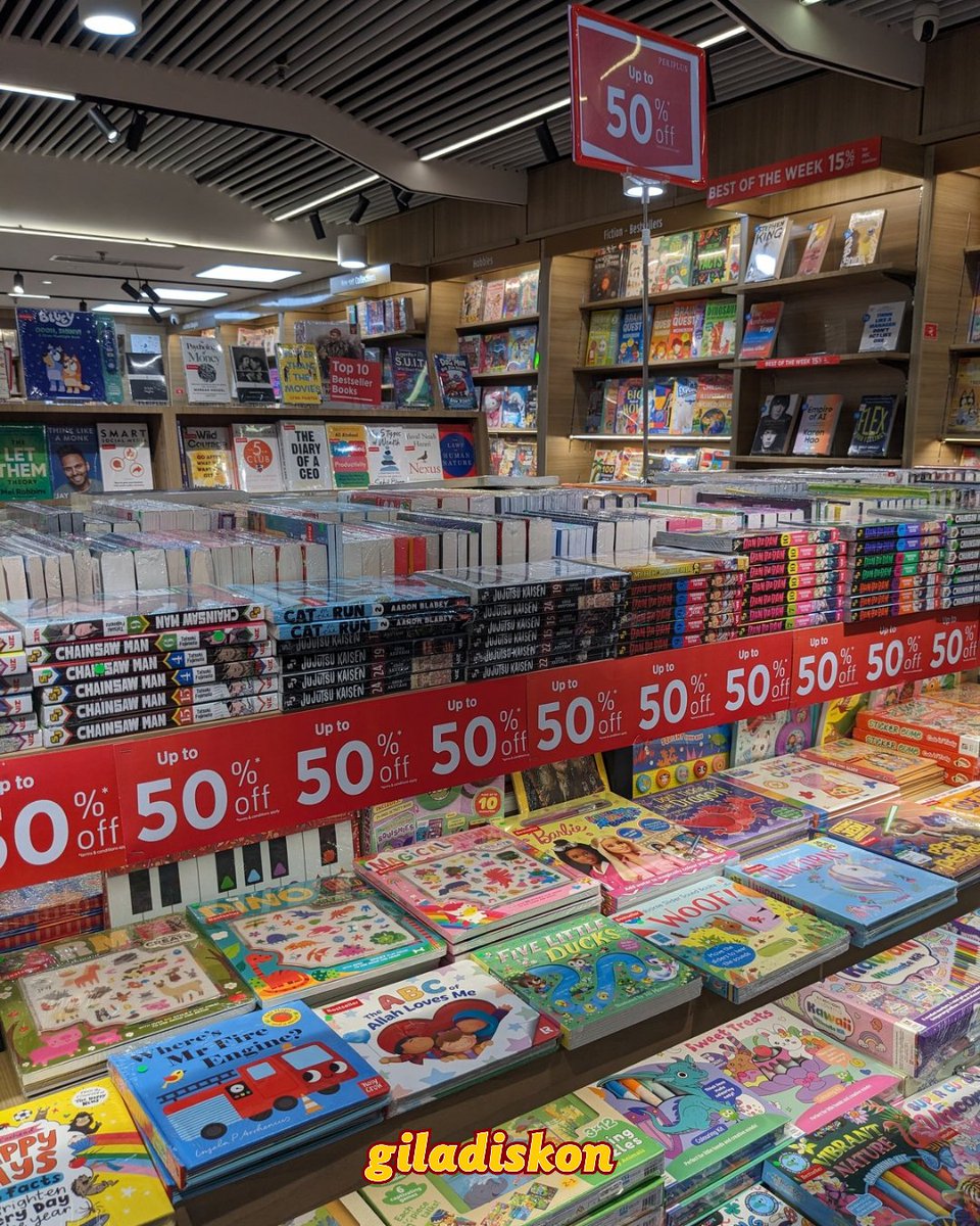 Event mid year sale dari Periplus ini kayaknya nggak boleh dilewatkan begitu aja deh.