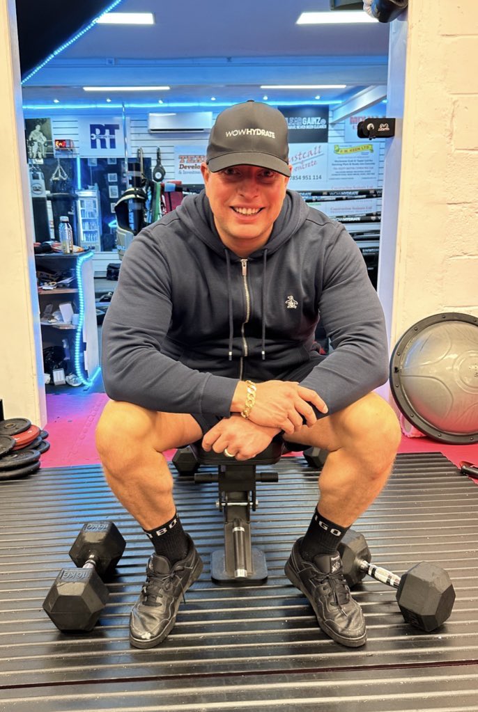 Just a little reminder that you are brilliant. Even if you’re tired, worn out, or having a tough day… don’t give up. You have come this far for a reason. Keep on going. You are stronger than ya think. You are loved, you are valued, and you are bloody amazing just the way you