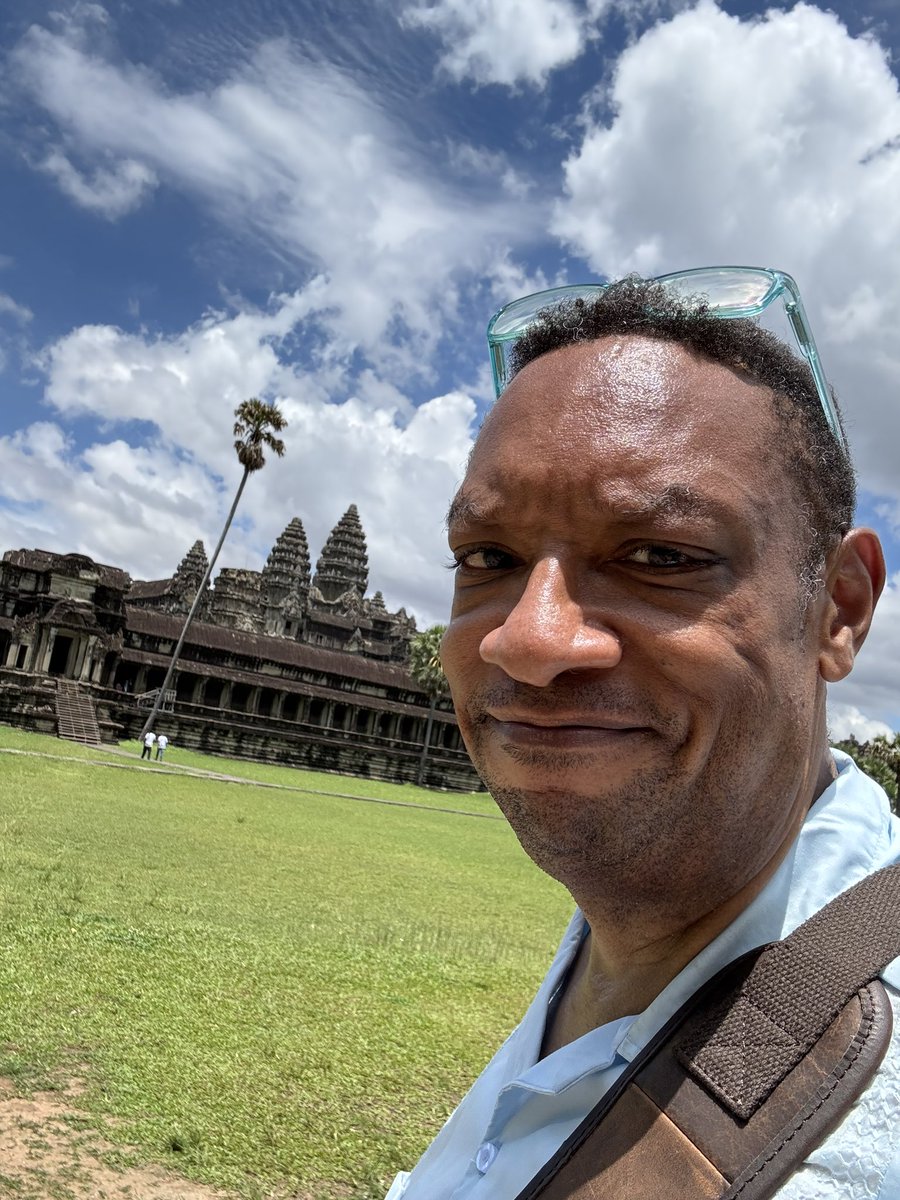 reggieh69's tweet image. hello from your friend at angkor Wat cambodia #reggiehayes #reginaldhayes #girlfriendsonnetflix #angkorwattemple