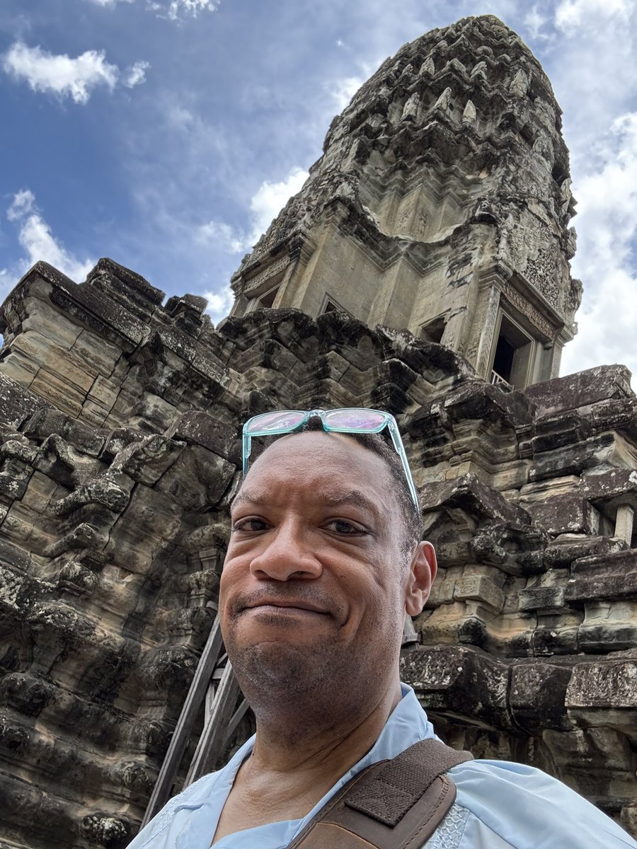 reggieh69's tweet image. hello from your friend at angkor Wat cambodia #reggiehayes #reginaldhayes #girlfriendsonnetflix #angkorwattemple
