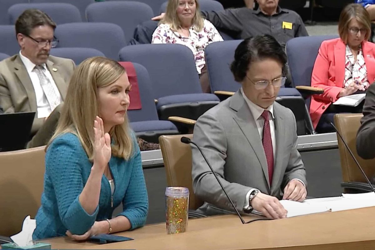 AlphaNews's tweet image. Judge considers whether to release police bodycam footage of Nicole Mitchell arrest

"This footage would give Minnesotans the information they need to hold elected officials accountable in the wake of Senator Mitchell's arrest," said attorney Alexandra Howell.