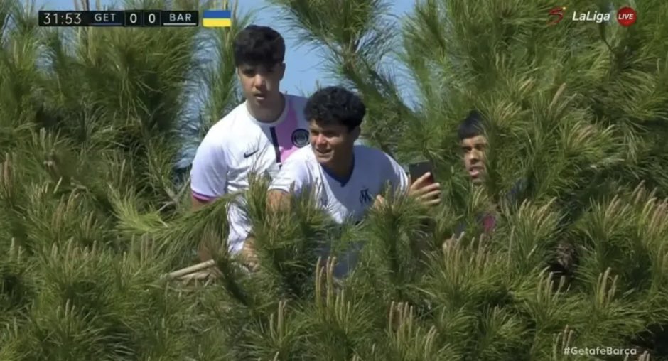 Los hijos de puta estos podrian avisar porque si me van a reubicar aqui no pago el abono