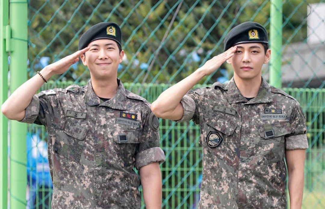 Dünyanın en isteksiz askeri ve en babapro askeri comeback oldular #taejoon #babalartahliye