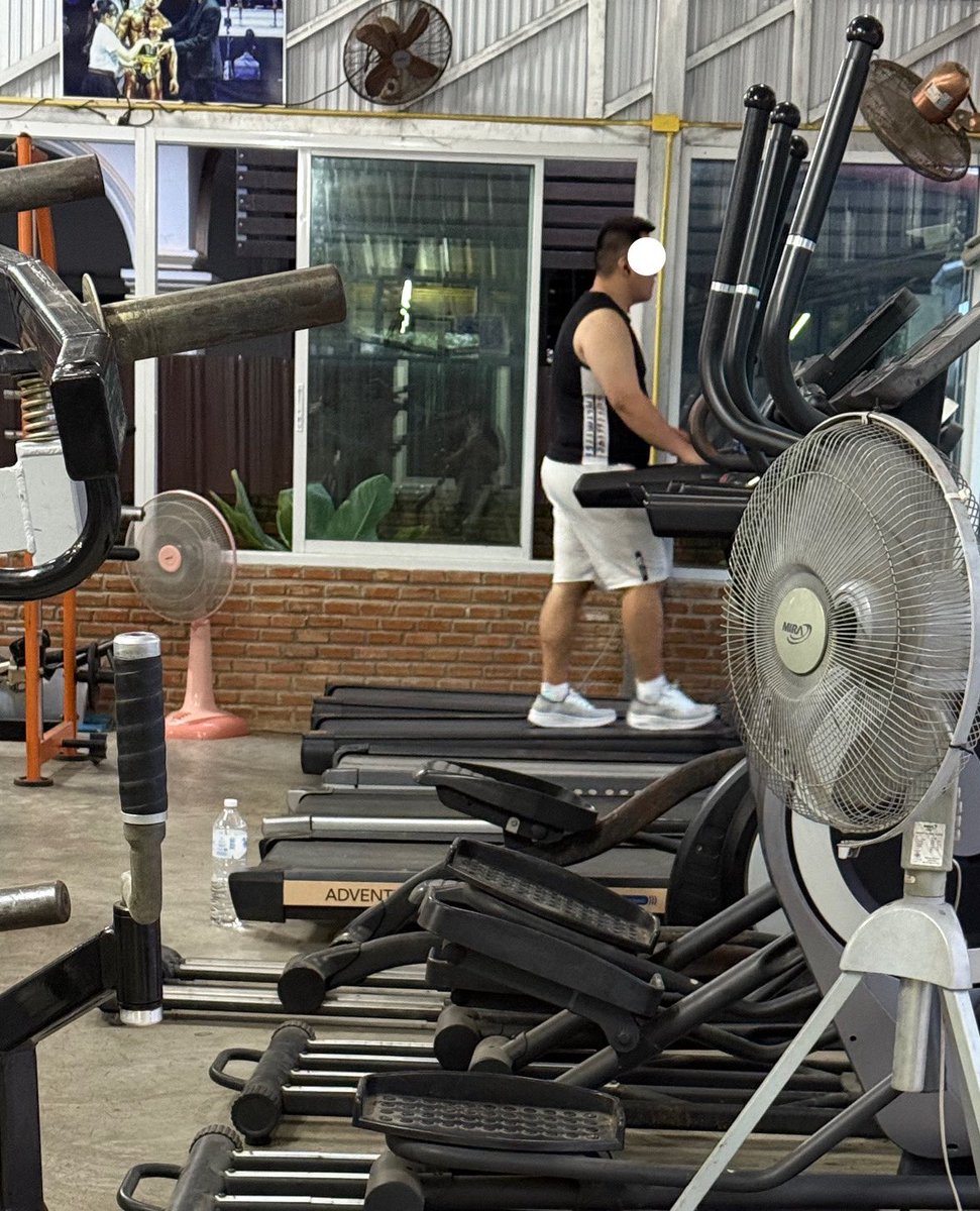 ชายแดนลาวมันคือดีย์ 🤭