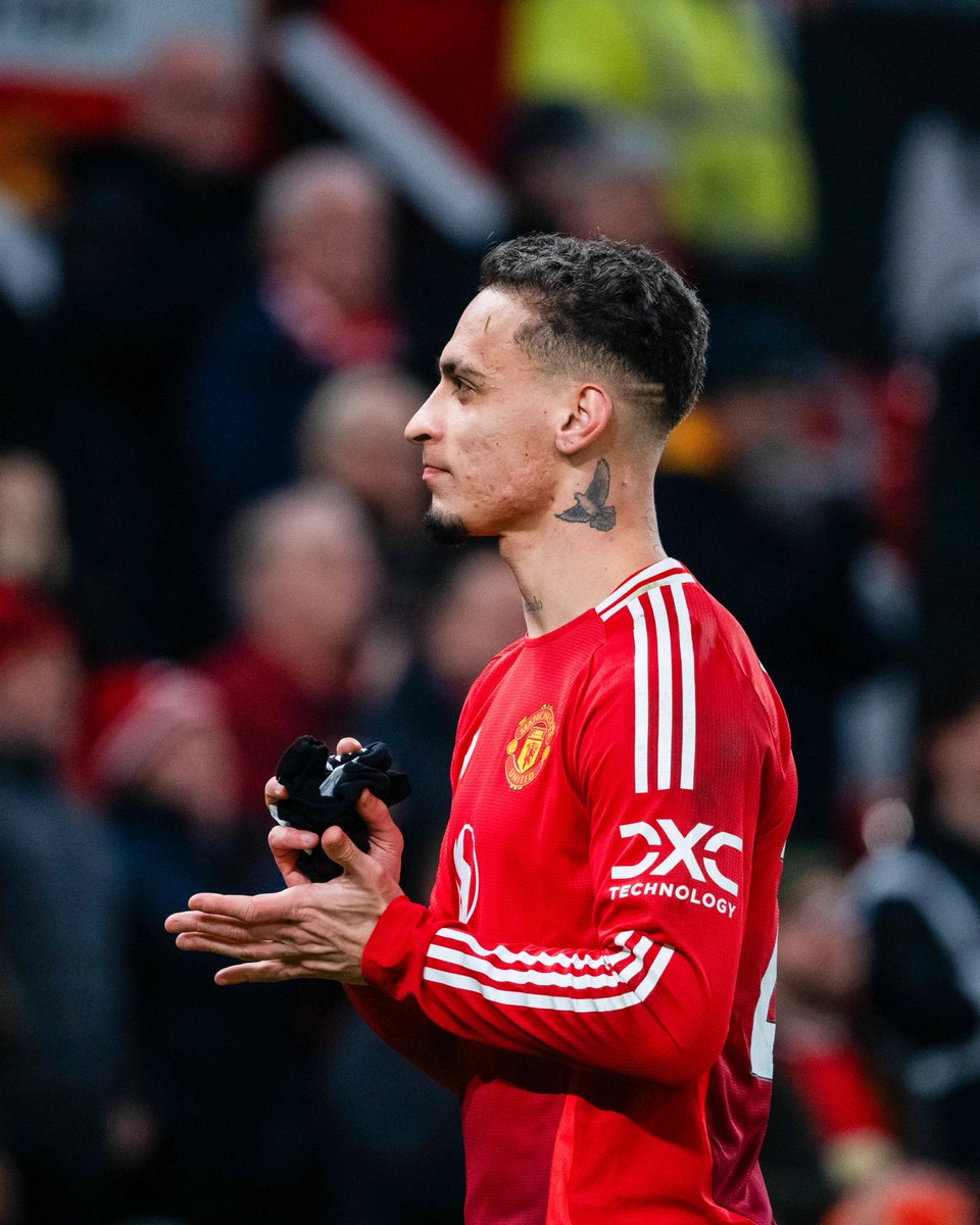 🔴📰 | Although Bayer Leverkusen have enquired about Alejandro Garnacho, #mufc's asking price of at least £38 million makes the deal unlikely.

If they decide to pursue Antony, there is a good chance the deal could go through as United want £21-25m. [<a href="/BILD/">BILD</a>]
