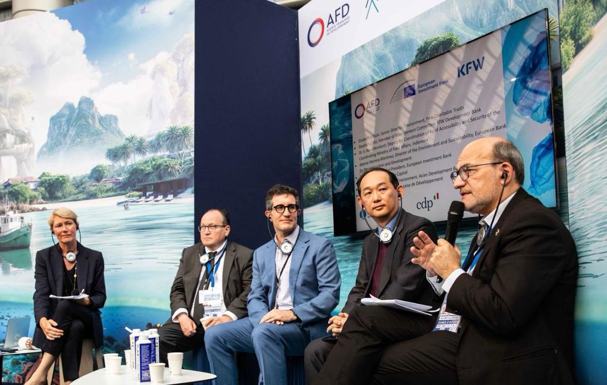 #UNOC3 | Lancement de la Clean ocean initiative 2.0, <a href="/RiouxRemy/">Rémy Rioux</a> a conclu en soulignant :

"Je suis fier que l'#EquipeEurope ait été pionnière dans la lutte contre la pollution plastique marine &amp; ravi que l'<a href="/ADB_HQ/">Asian Development Bank</a> nous rejoigne. Les objectifs sont atteints et nous voulons aller