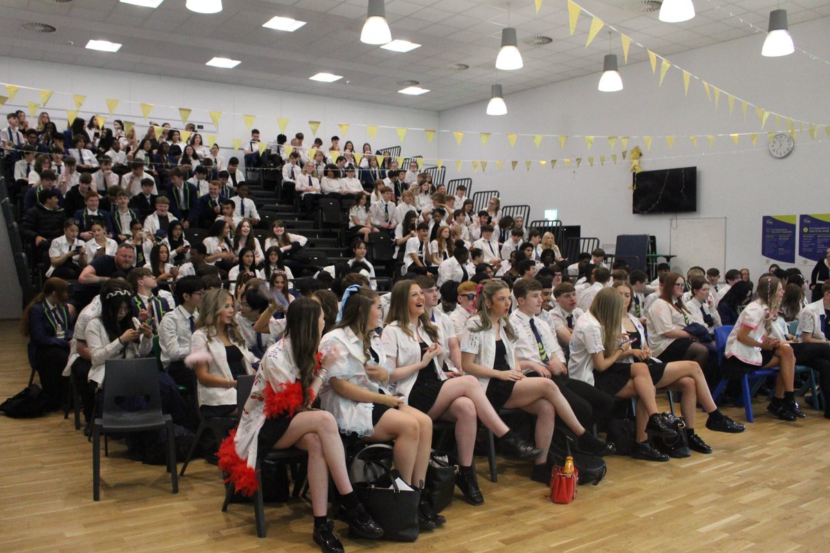 What a fantastic morning celebrating our amazing Year 11s at their Leavers Assembly, complete with the much-loved shirt signing! So many memories made. Wishing you all the very best for the future! #Leavers2025 #FantasticFutures