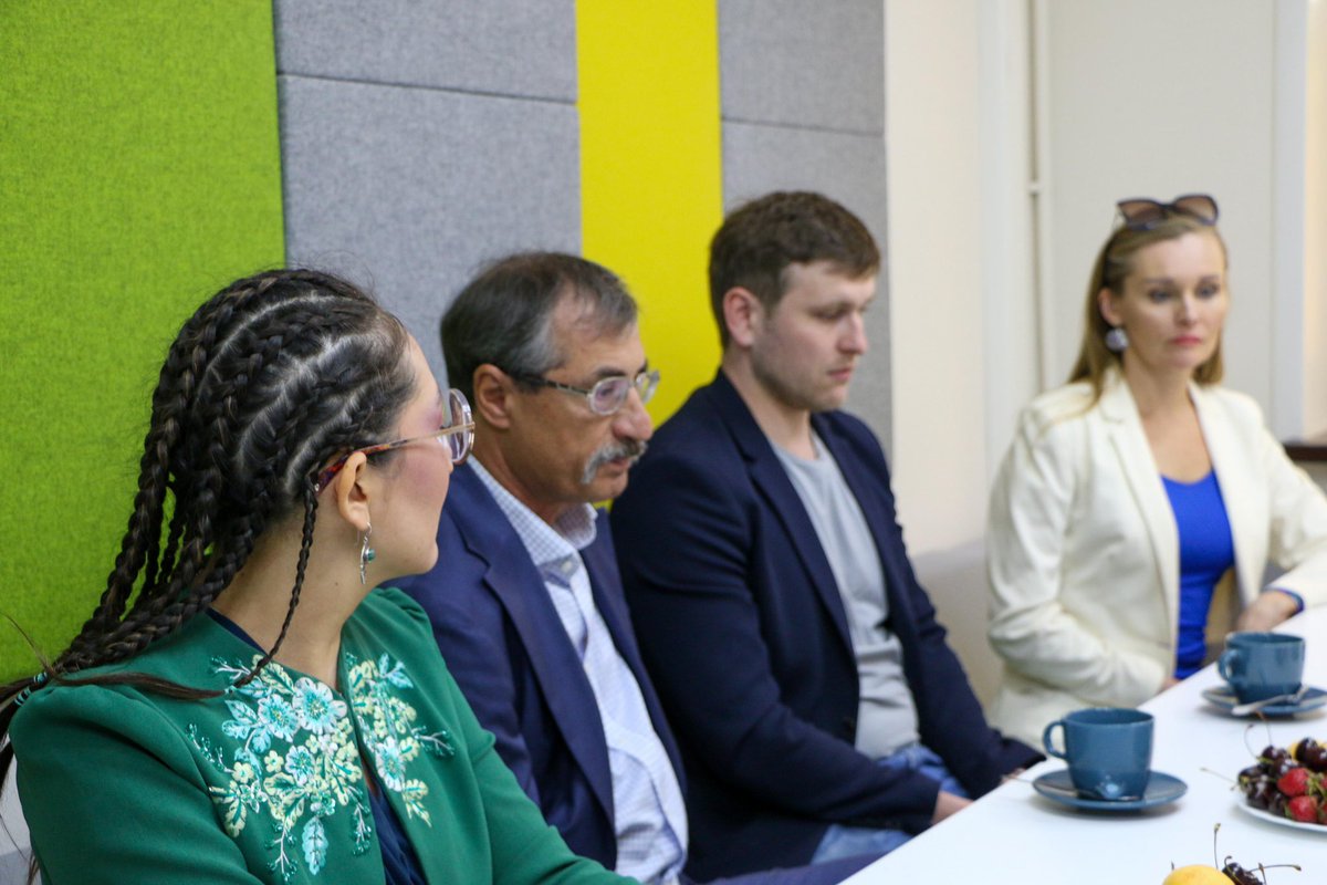 🤝The OSCE Chairperson-in-Office, Finland’s Minister of Foreign Affairs Elina Valtonen met with civil society representatives to discuss key issues. 

📌An open dialogue and a shared commitment to co-operation!