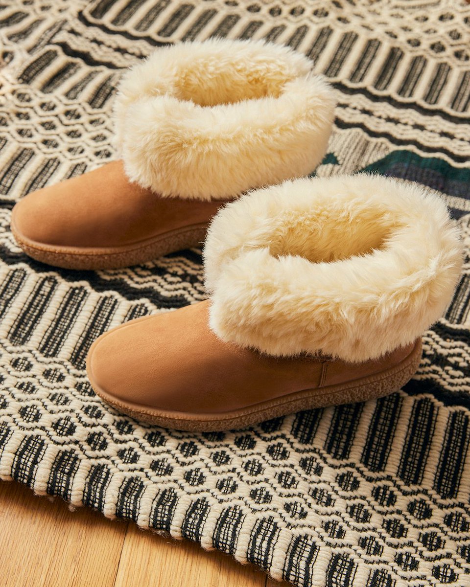 ChimmyChurry's tweet photo. 🍁🤎🍂Bota Austral Gamuza Suela🍂🤎🍁
SHOP ONLINE I Cozy Vibes ✨ https://t.co/fYhCbY2bUv