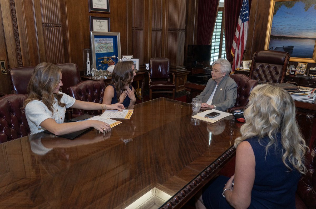 Governor Kay Ivey tweet media