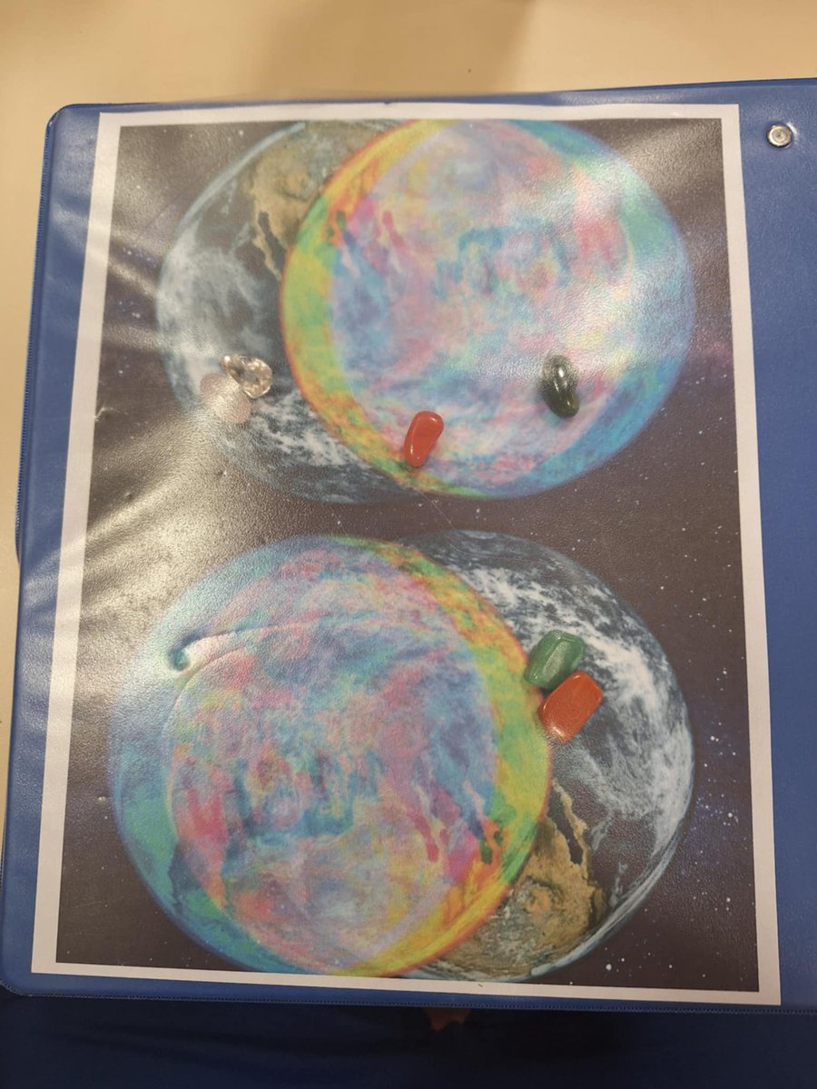 iWalkie 🌌💫☄️ tweet media