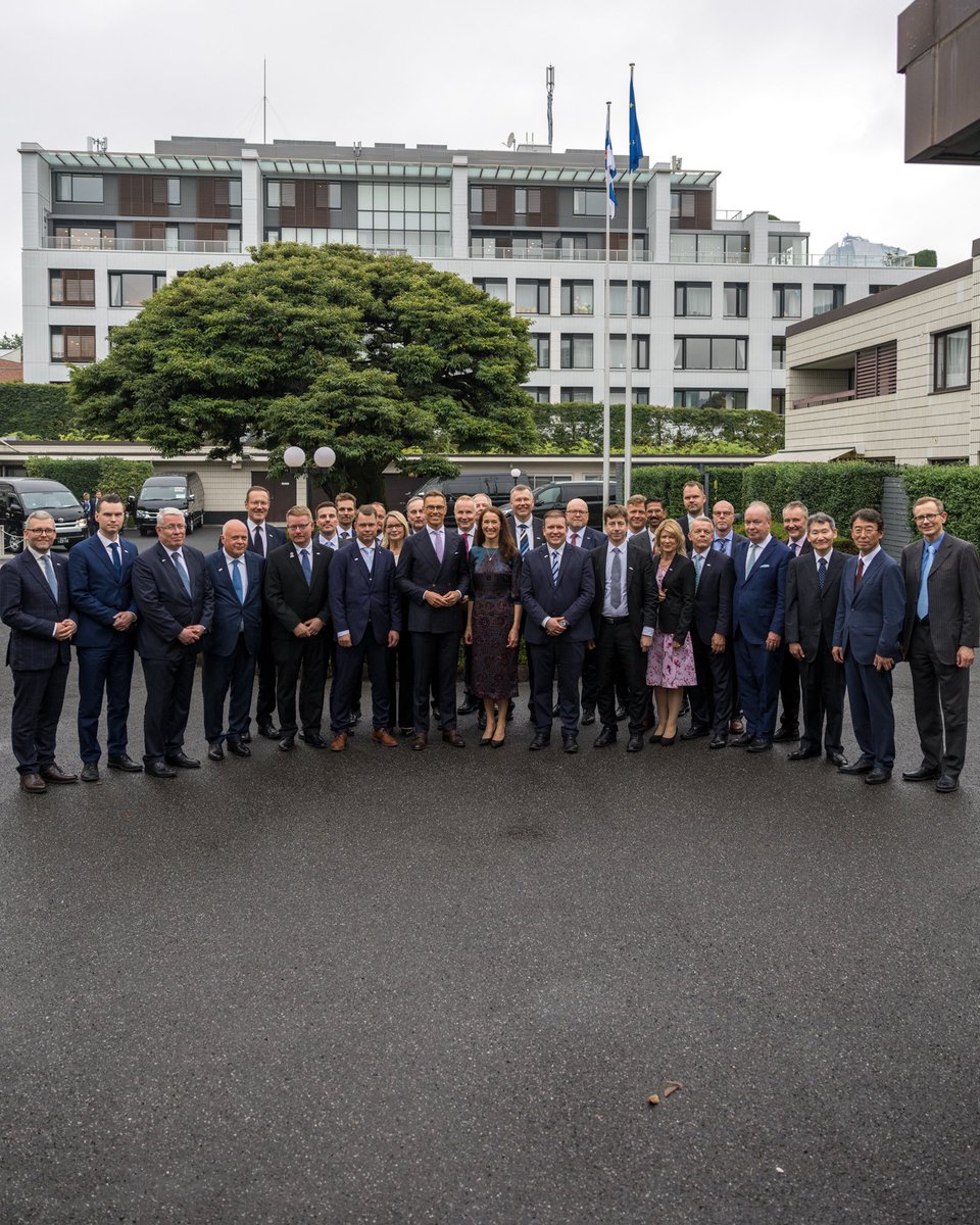 Mukanani Japanissa on puolustus- ja teknologia-alan yrityksiä. Suomalainen osaaminen kiinnostaa Japanissa.

Osallistuimme päivällä Business Finlandin ja Japanin elinkeinoelämän keskusliiton Keidanrenin järjestämään yritystilaisuuteen.