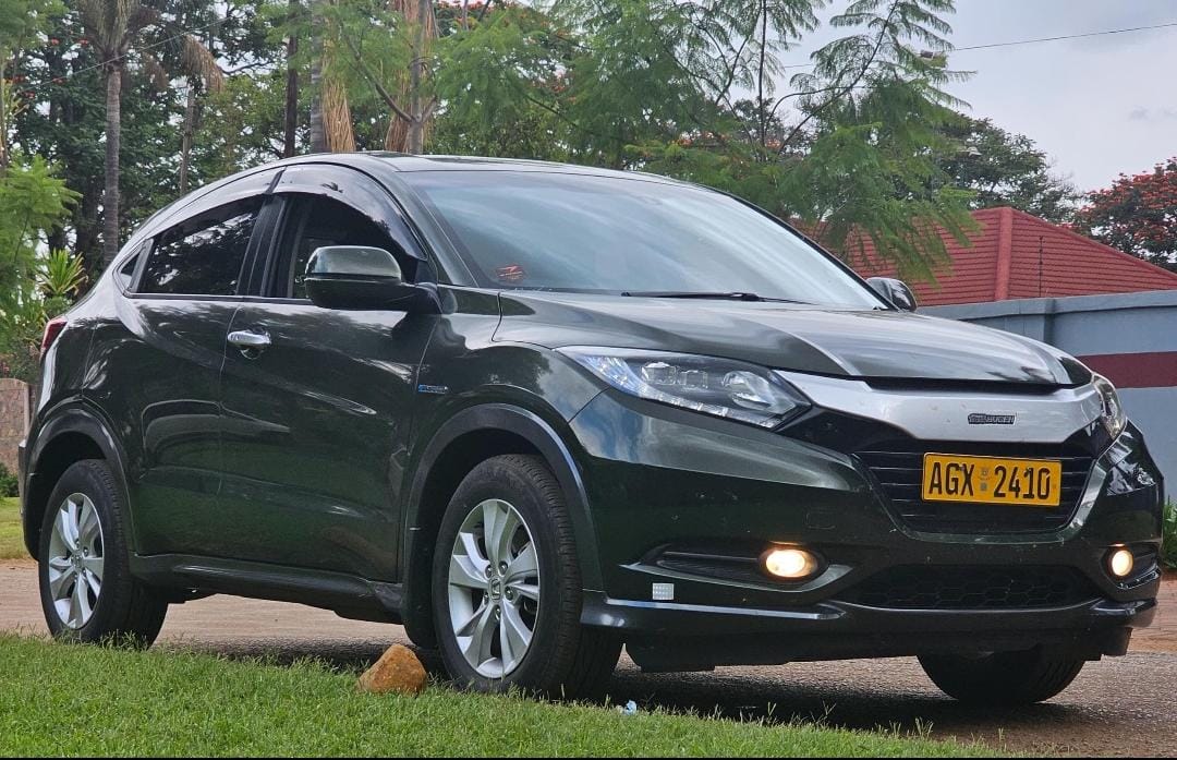 ItsDawsonX's tweet photo. @RealTalkFadzie Available for hire
Honda Fit Gk3 (Non Hybrid)
Daily mileage 300km
$45

Toyota Aqua Hybrid:Available for Hire
Daily mileage 300km
$45

Available for Hire:Honda Vezel Hybrid
Daily mileage 300km
$90

Available for Hire;Toyota Hiace
Daily mileage 300km
$130
Call/App:+263773741218 https://t.co/Gb9llsZ3td