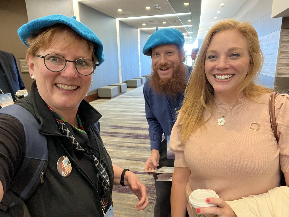 Rob_KRCM's tweet photo. Made a new friend at #MWSE25! Anne Frank from @Qixent is on fire—bringing embedded insurance to solar sales ☀️⚡ Sunshine guarantees + live in 38 states? Yes please.We made her an honorary member of #Gingerforce. Salesforce next? 👀Find me or Daniel (blue berets!) and say hey! https://t.co/JPOQDIpL8E