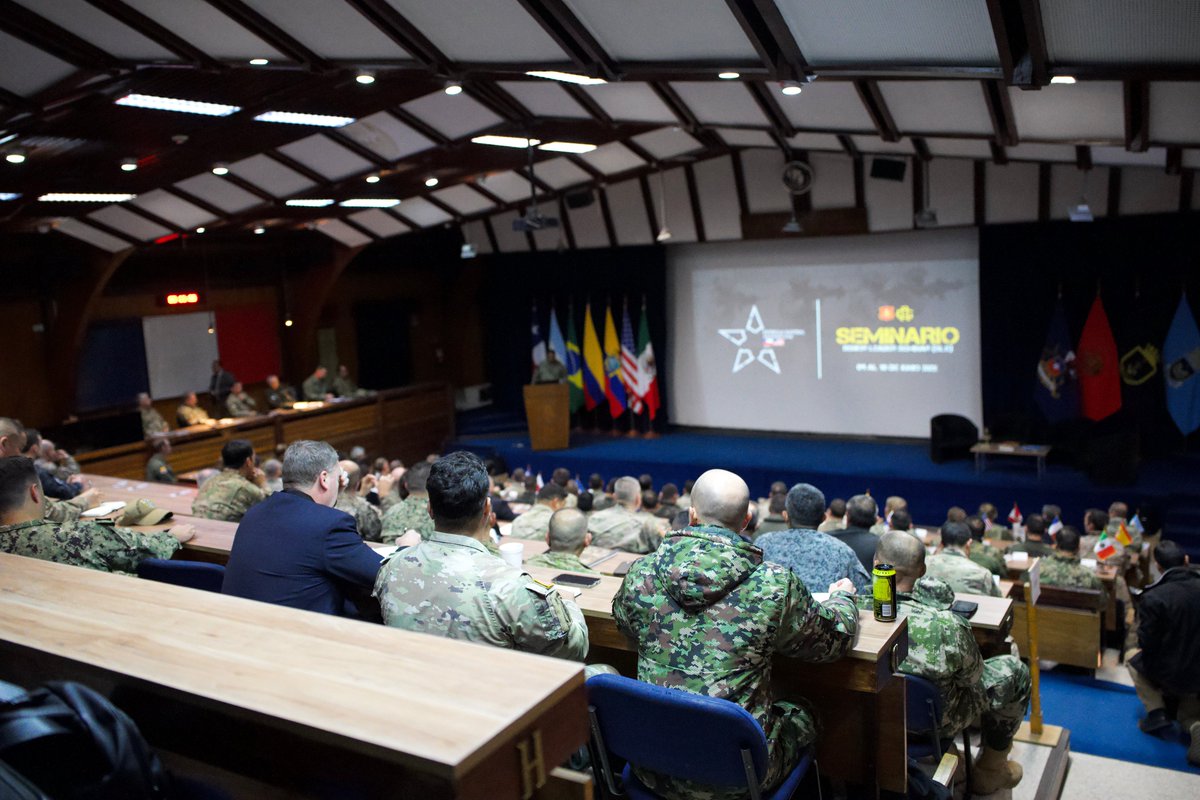 "The Western Hemisphere is on the front lines of a decisive and urgent contest to define the future of our world. And if we do not take deliberate and meaningful steps ... this region will change forever."

In Chile, #SOUTHCOM Commander Adm. Alvin Holsey joined Chief of the