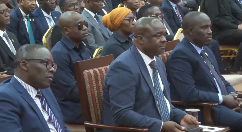 newspowtv's tweet photo. "Twendeni tukatumie TEHAMA ili kuongeza uwazi, ufanisi na tija katika kutekeleza majukumu yetu na kutoa huduma. Mifumo iliyopo ihuishwe ili kuwa na mlingano mzuri wa taarifa na kuongeza tija kwa taasisi zetu" Mhe. Rais Dkt. @SuluhuSamia https://t.co/73JaPMsESu