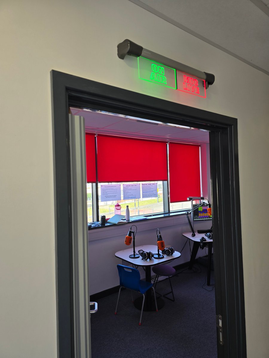 Your very last chance to buy one of my fabulous HUB School Radio Stations folks. Instant impact &amp; confidence boost guaranteed. Listen for yourself to two of my top stations mixcloud.com/CCJRadio/ 
mixcloud.com/StMarysLightho…
#SchoolRadioWorks