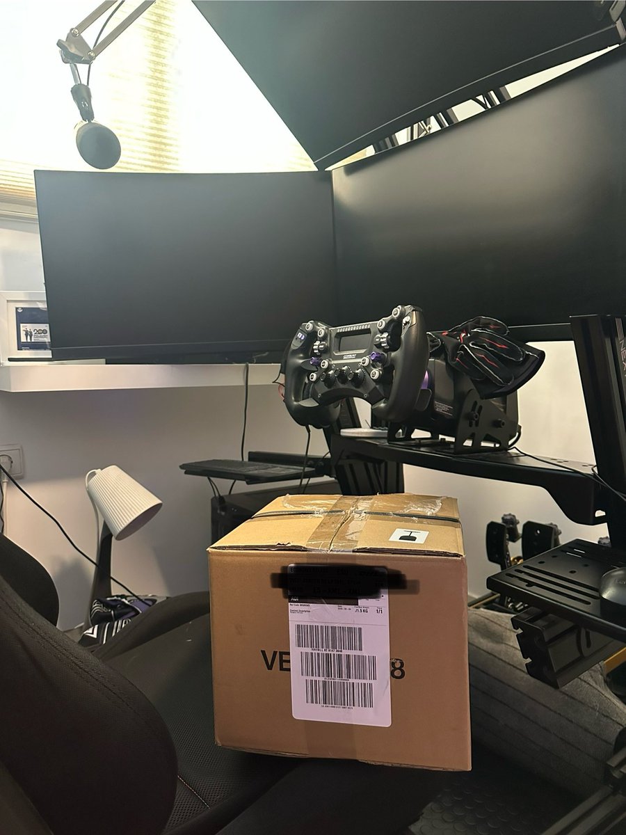 Un sueño hecho realidad, y todo gracias a VOSOTROS MAMONES!❤️

Abro directo masivo o gravo review improvisada de bajo coste?