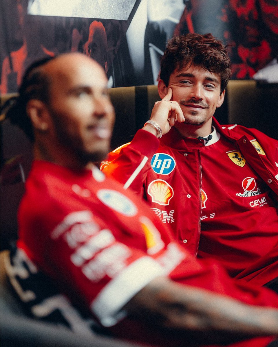 이건또뭐지
휘핑크림더달라고햇나