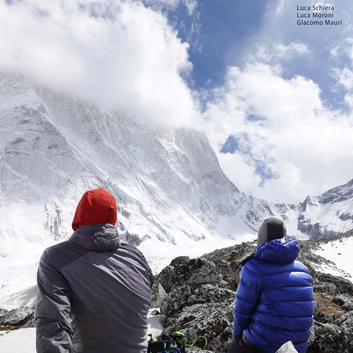 Reflexiones de Giacomo Mauri tras su intento de repetir la ruta Tasker-Boardman (1976) en la cara O del #Changabang (6864m), de muy alta dif, por 1ª vez en estilo alpino y "one push".  Con Luca Moroni y Luca Schiera

 👉 instagram.com/p/DKt4Q7JCu5c/
🕷️Lecco: instagram.com/p/DKSTz9HMiii/