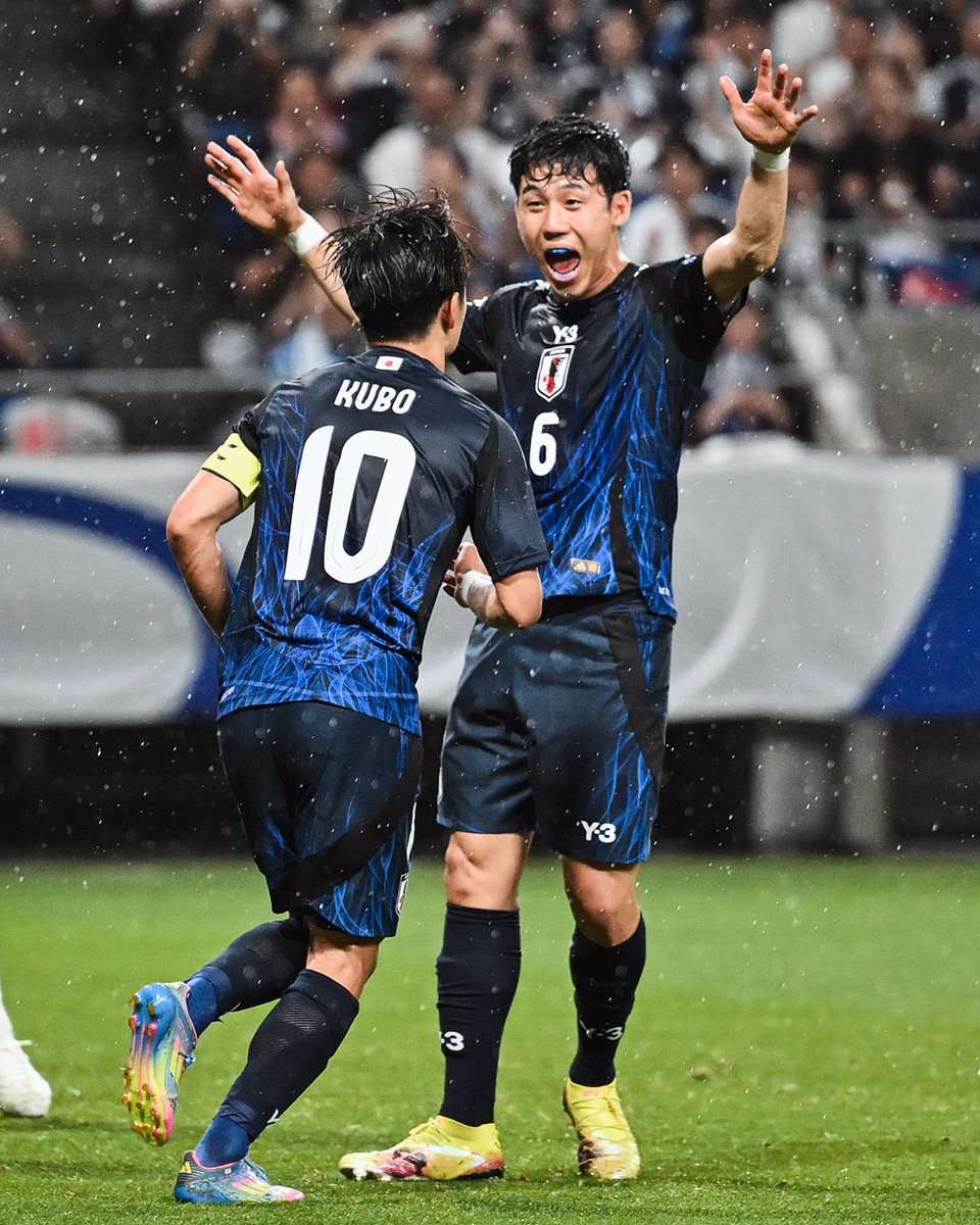 LFC's tweet photo. A 6-0 victory for @wataru0209's @jfa_samuraiblue in their World Cup qualifier against Indonesia 🇯🇵✨ https://t.co/QtfGlfQ45V