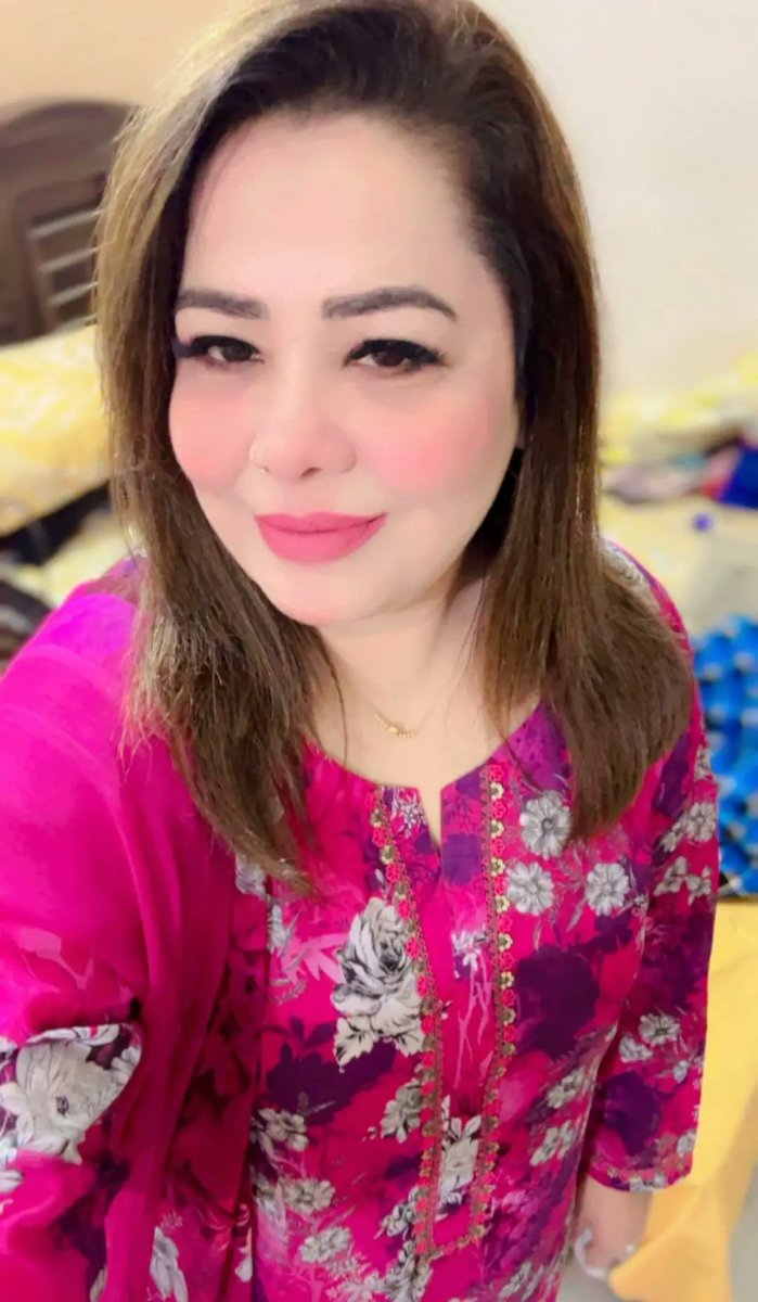 MpaAgha's tweet image. Stay focused and keep moving forward. 😎

#MpaSaimaAgha 
#focused #movingforward